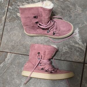 Stylish Pink Lace-Up Women's Boots